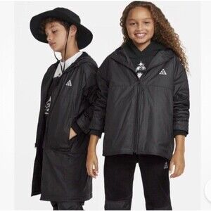 EUC Nike ACG Storm-Fit Big Kids Windbreaker Convertible Jacket Black 2-in-1 Med